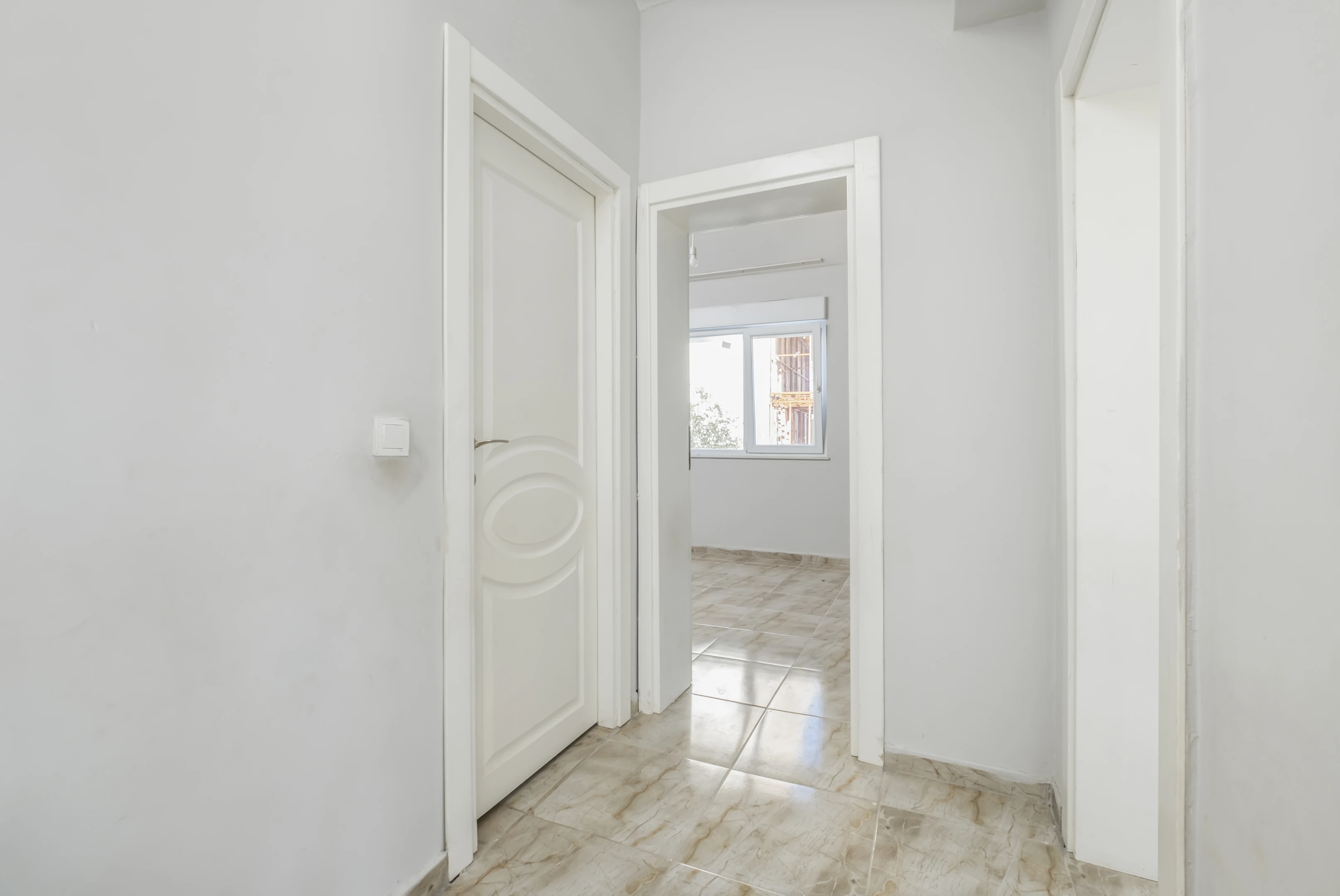 Varsak`ta 220m² Arsa Üzerinde 4 Adet 2+1 Komple Bina