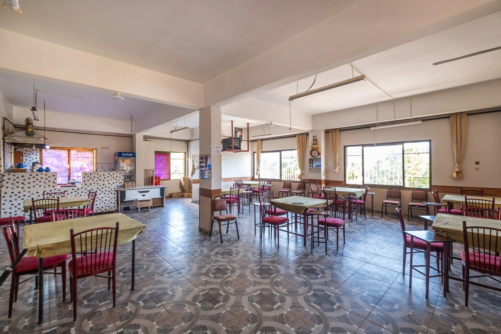 Köse Basında Satılık 185m² Satılık İIsş Yeri