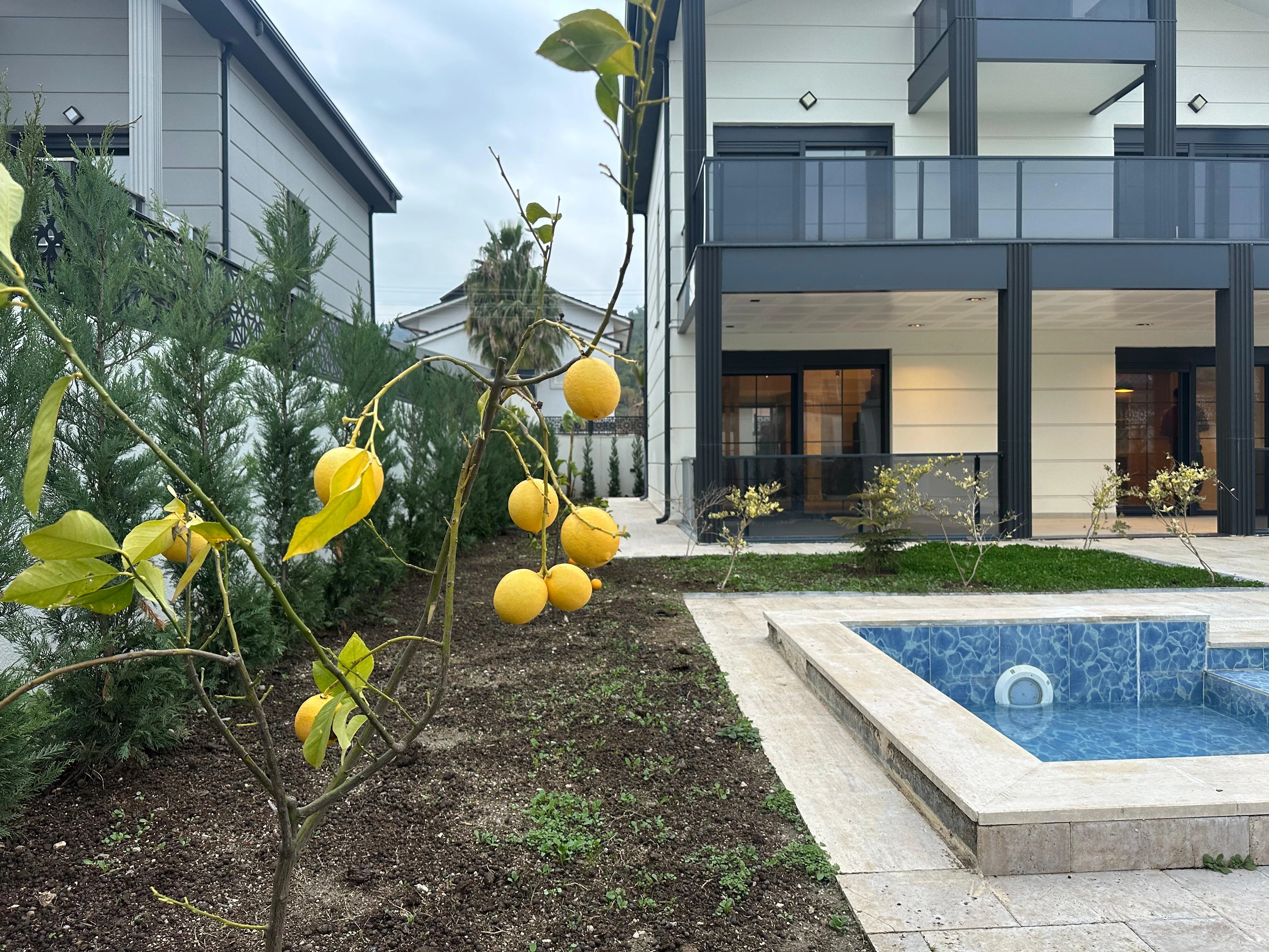 Kemer de Müstakil Havuzlu, 521m2² Arsalı, 295m2² Villa